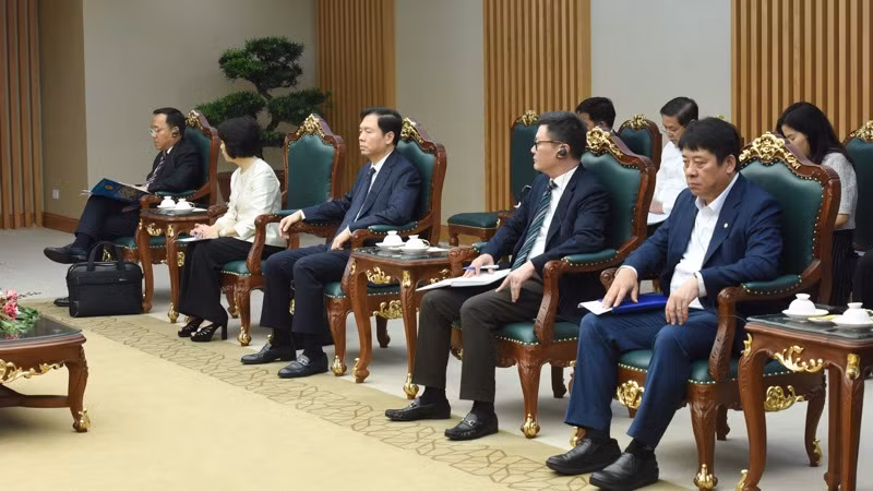 Lãnh đạo một số bộ, ngành, cơ quan Việt Nam tham dự buổi tiếp. (Ảnh: TRẦN HẢI)