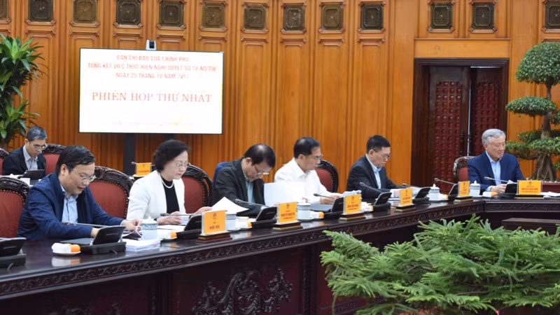 Các thành viên Ban Chỉ đạo tại phiên họp. (Ảnh: Trần Hải)