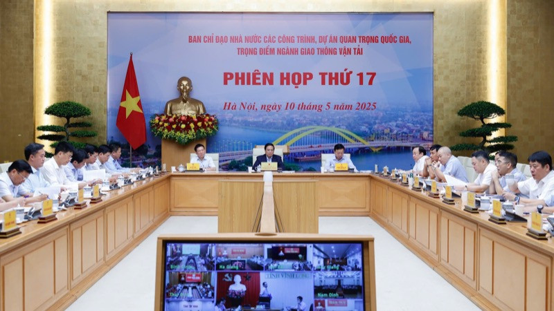 Quang cảnh phiên họp. (Ảnh: TRẦN HẢI) Quang cảnh phiên họp. (Ảnh: TRẦN HẢI)