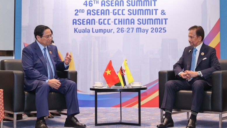 Thủ tướng Phạm Minh Chính đề nghị Brunei tiếp tục tạo điều kiện thuận lợi cho các doanh nghiệp Việt Nam hợp tác kinh doanh trong lĩnh vực dầu khí, hóa chất, lương thực. (Ảnh: VGP/Nhật Bắc) Thủ tướng Phạm Minh Chính đề nghị Brunei tiếp tục tạo điều kiện thuận lợi cho các doanh nghiệp Việt Nam hợp tác kinh doanh trong lĩnh vực dầu khí, hóa chất, lương thực. (Ảnh: VGP/Nhật Bắc)