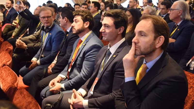 Đại diện lãnh đạo các tập đoàn, doanh nghiệp Brazil tham dự Diễn đàn. (Ảnh: TRẦN HẢI)