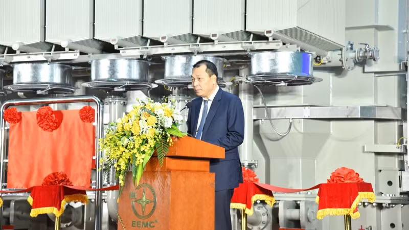 Chủ tịch Hội đồng Thành viên EVN Đặng Hoàng An phát biểu ý kiến tại buổi lễ (Ảnh: THANH GIANG)