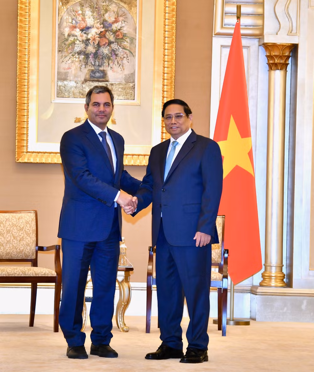 Thủ tướng Phạm Minh Chính tiếp 4 tập đoàn hàng đầu UAE do ông Tamer Wagih Salem, Chủ tịch Tập đoàn Prime Group dẫn đầu (Ảnh: Thanh Giang).