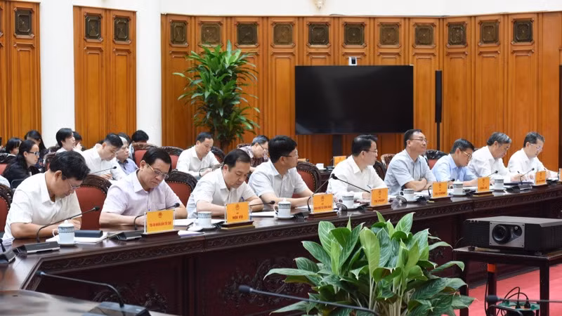 Các đại biểu tham dự cuộc họp (Ảnh: TRẦN HẢI).