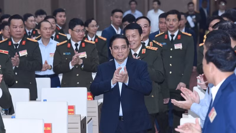 Thủ tướng Phạm Minh Chính tới dự Hội nghị. (Ảnh: TRẦN HẢI)