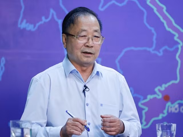 Chuyên gia Nguyễn Tiến Thỏa trình bày ý kiến tại cuộc Tọa đàm. (Ảnh: VGP)