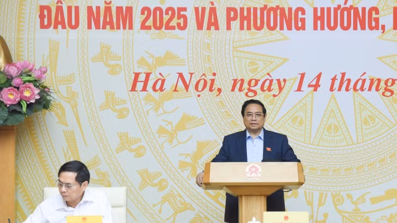 Thủ tướng Chính phủ Phạm Minh Chính chủ trì cuộc họp về chống buôn lậu, gian lận thương mại, hàng giả. (Ảnh: TRẦN HẢI)