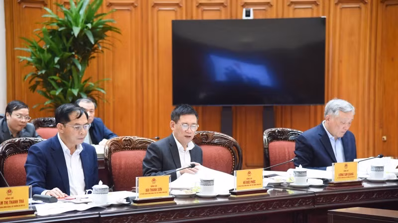 Các Phó Thủ tướng Chính phủ tham dự cuộc họp. (Ảnh: TRẦN HẢI)