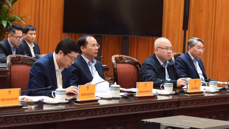 Các đại biểu tham dự cuộc họp (Ảnh; TRẦN HẢI).