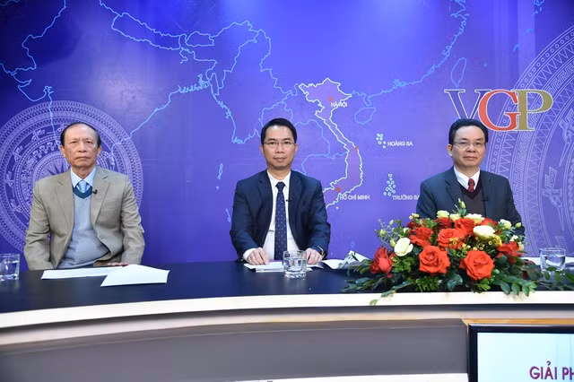 Các chuyên gia tham dự Tọa đàm "Giải pháp phát triển thị trường vàng an toàn và bền vững". (Ảnh: VGP). 