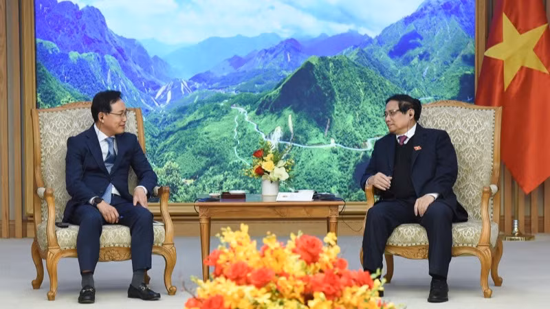 Thủ tướng Phạm Minh Chính tiếp Tổng giám đốc Samsung Việt Nam Choi Joo Ho chuẩn bị kết thúc nhiệm kỳ. (Ảnh: TRẦN HẢI)