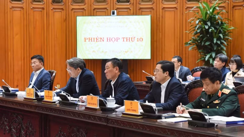 Lãnh đạo Chính phủ, các bộ, ngành, cơ quan là thành viên Ban Chỉ đạo tại Phiên họp. (Ảnh: TRẦN HẢI)