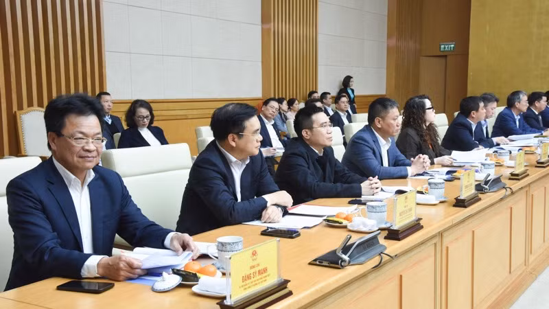 Đại diện lãnh đạo các tập đoàn, tổng công ty, doanh nghiệp nhà nước trực thuộc Đảng ủy Chính phủ tham dự phiên họp. (Ảnh: TRẦN HẢI)