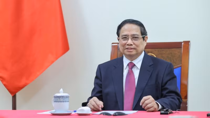 Thủ tướng Chính phủ tại cuộc điện đàm (Ảnh: TRẦN HẢI). 