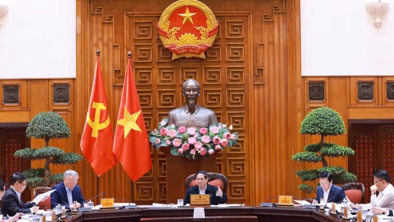 Thủ tướng Phạm Minh Chính chủ trì cuộc họp của Ban Thường vụ Đảng ủy Chính phủ. (Ảnh TRẦN HẢI)