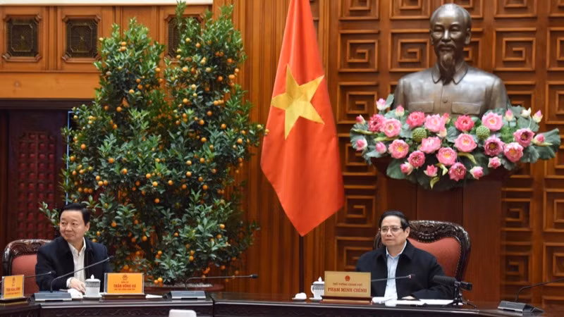 Thủ tướng Phạm Minh Chính chủ trì cuộc họp. (Ảnh: TRẦN HẢI)
