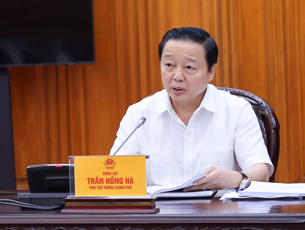 Phó Thủ tướng Trần Hồng Hà phát biểu ý kiến tại cuộc họp. (Ảnh: Trần Hải)