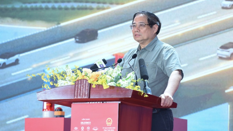Thủ tướng Phạm Minh Chính phát biểu ý kiến tại buổi lễ. (Ảnh: TRẦN HẢI) Thủ tướng Phạm Minh Chính phát biểu ý kiến tại buổi lễ. (Ảnh: TRẦN HẢI)
