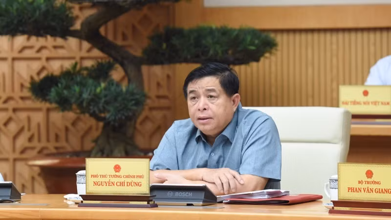 Phó Thủ tướng Nguyễn Chí Dũng phát biểu ý kiến tại phiên họp. (Ảnh: TRẦN HẢI)