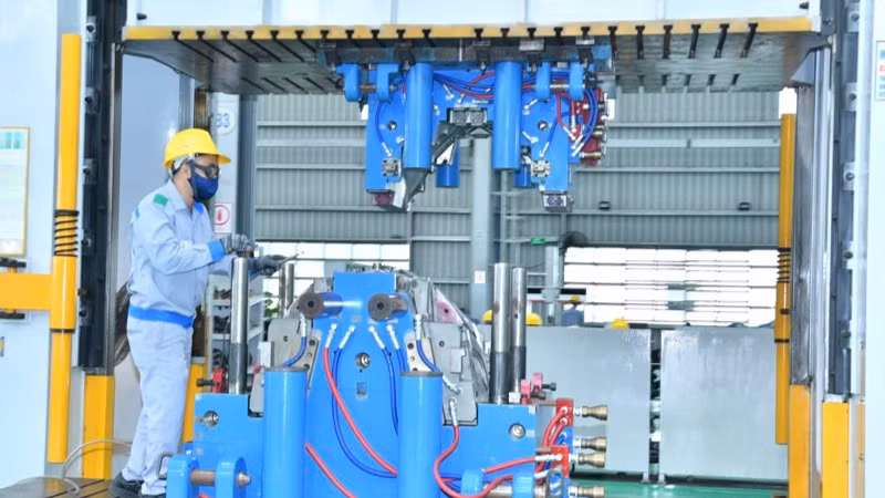 Hệ thống máy móc chế tạo linh kiện, bộ phận cho ô-tô của Tập đoàn THACO. (Ảnh: TRẦN HẢI)