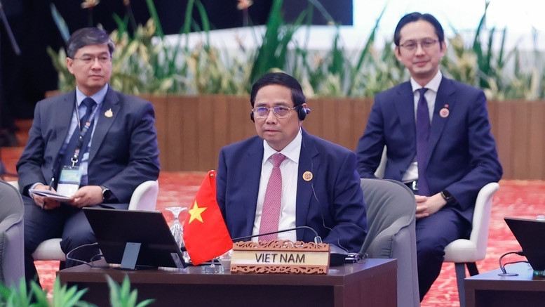 Thủ tướng Phạm Minh Chính tại Phiên Đối thoại với đại diện Hội đồng liên Nghị viện ASEAN (AIPA). Thủ tướng Phạm Minh Chính tại Phiên Đối thoại với đại diện Hội đồng liên Nghị viện ASEAN (AIPA).