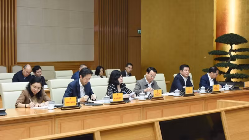 Lãnh đạo các bộ, ngành tham dự cuộc họp. (Ảnh: TRẦN HẢI)