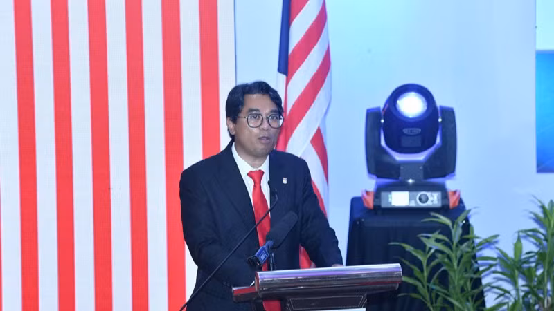 Lãnh đạo Đại học Quốc gia Malaysia phát biểu chào mừng Thủ tướng Phạm Minh Chính. (Ảnh: THANH GIANG)