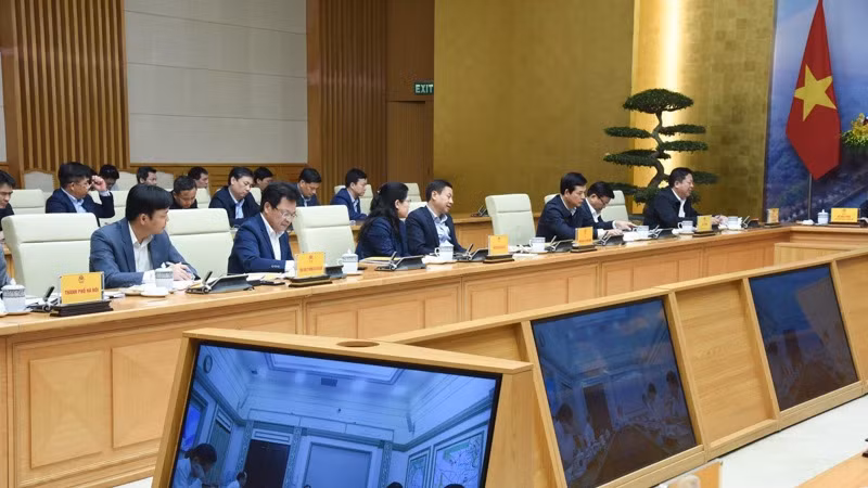 Các thành viên Ban Chỉ đạo tham dự phiên họp lần thứ nhất. (Ảnh: TRẦN HẢI)