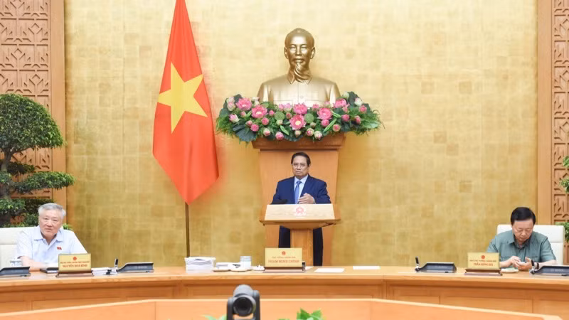 Thủ tướng Phạm Minh Chính chủ trì phiên họp Chính phủ về phân cấp, phân quyền, phân định thẩm quyền. (Ảnh: Trần Hải)