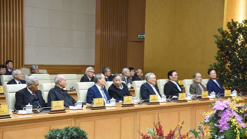 Các đồng chí nguyên Lãnh đạo Đảng, Nhà nước tham dự chương trình gặp mặt. (Ảnh: TRẦN HẢI)