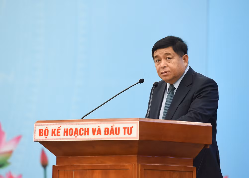 Bộ trưởng Kế hoạch và Đầu tư Nguyễn Chí Dũng phát biểu ý kiến tại hội nghị. (Ảnh:TRẦN HẢI)