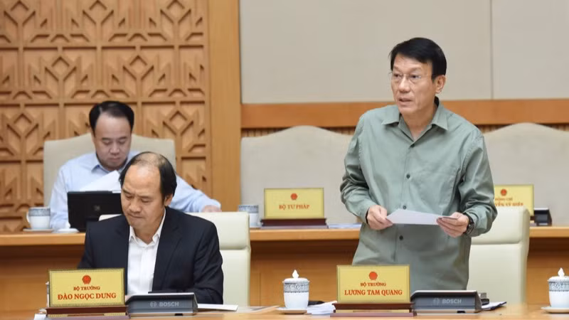 Bộ trưởng Công an Lương Tam Quang phát biểu ý kiến tại phiên họp. (Ảnh: Trần Hải)