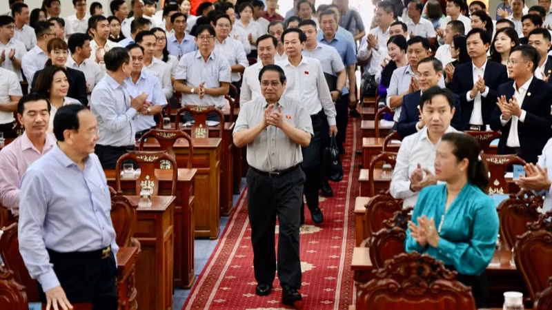 Thủ tướng Phạm Minh Chính tới dự hội nghị tiếp xúc cử tri thành phố Cần Thơ. (Ảnh: THANH GIANG)