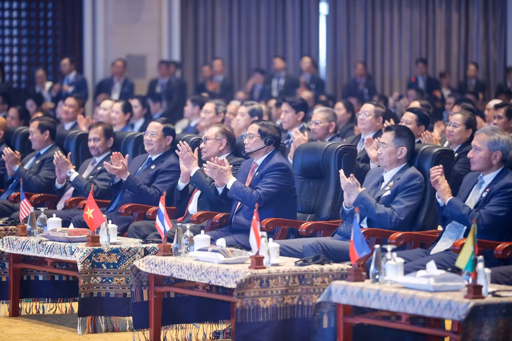 Thủ tướng Phạm Minh Chính và các nhà Lãnh đạo tham dự Lễ bế mạc. (Ảnh: Nhật Bắc/VGP)