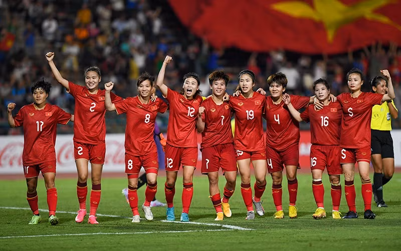 Đội tuyển nữ Việt Nam đi vào lịch sử Đông Nam Á khi lần thứ 4 vô địch liên tiếp. (Ảnh: VOV)