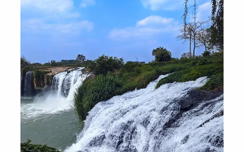 Thác Dray Sap là một điểm đến mà bạn không nên bỏ lỡ khi có dịp đến với Tây Nguyên.