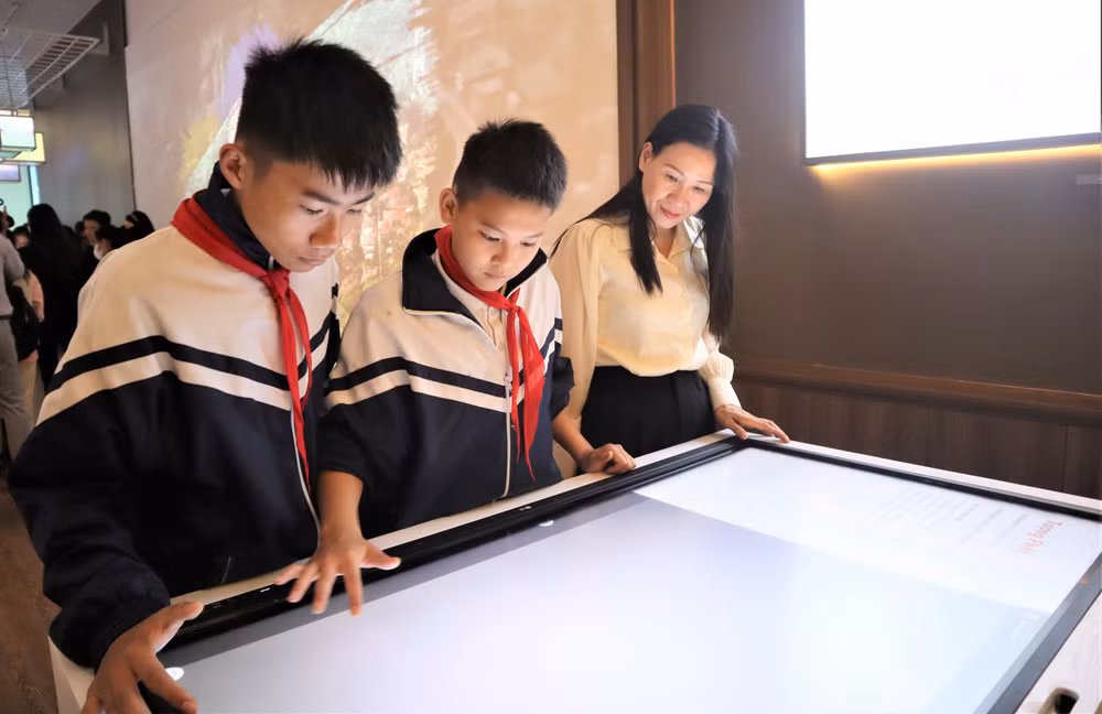 Không gian số thu hút hấp dẫn đặc biệt đối với du khách tham quan, học sinh.