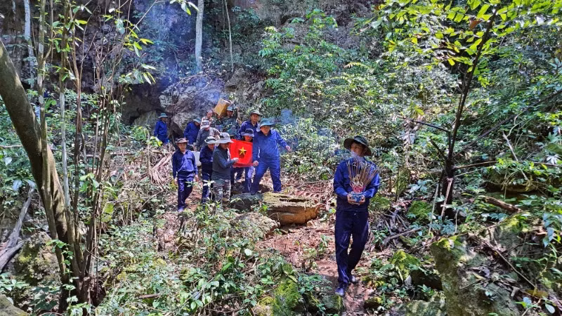 Đội quy tập, Bộ Chỉ huy Quân sự tỉnh Nghệ An tìm kiếm, quy tập hài cốt liệt sĩ trên đất Lào, mùa khô năm 2024-2025. (Ảnh: Đội Quy tập cung cấp)