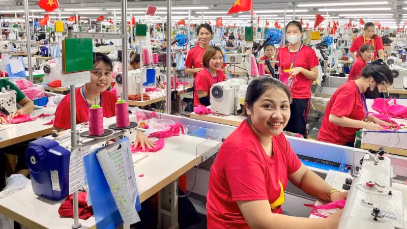 Có hơn 38 nghìn lao động đang làm việc tại Khu Kinh tế Đông Nam Nghệ An.