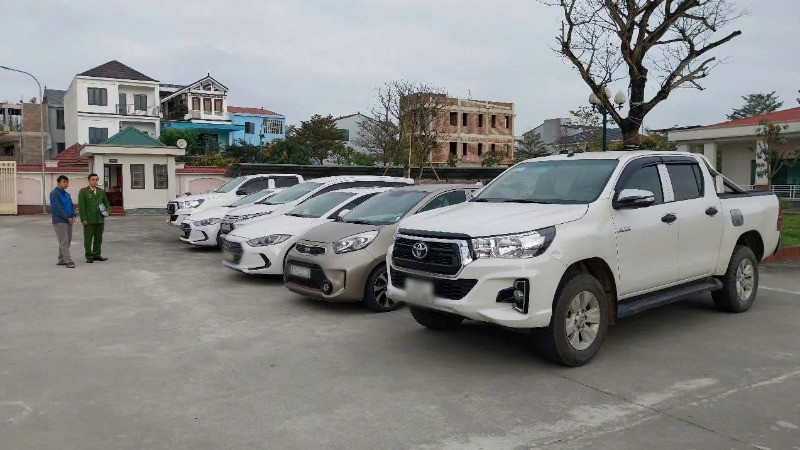 Số xe ô-tô trong vụ án.