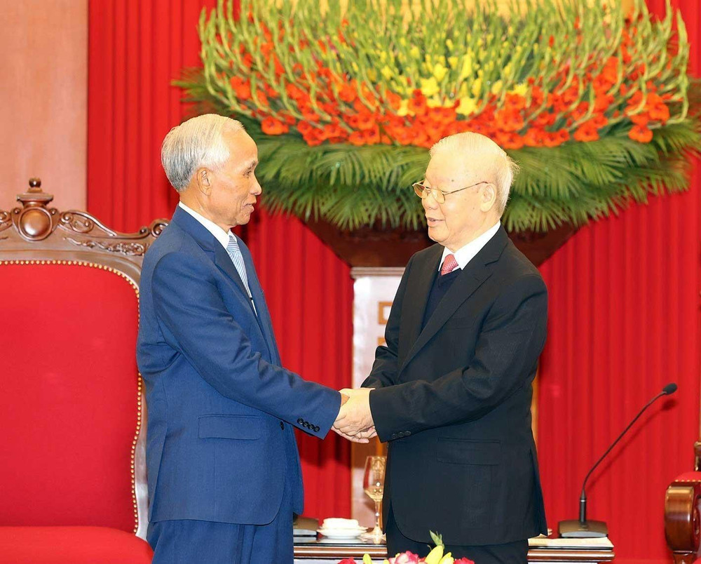 Tổng Bí thư Nguyễn Phú Trọng tiếp đồng chí Khamphan Pheuyavong. (Ảnh TTXVN)
