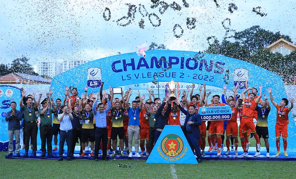 Thời khắc đăng quang ngôi vô địch của CLB Công An Nhân Dân. (Ảnh: VPF)