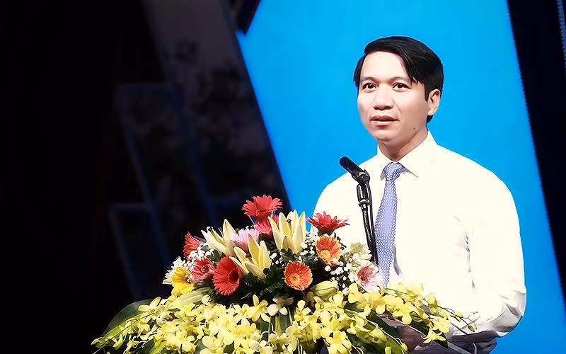 Đồng chí Nguyễn Ngọc Lương phát biểu ý kiến tại chương trình.