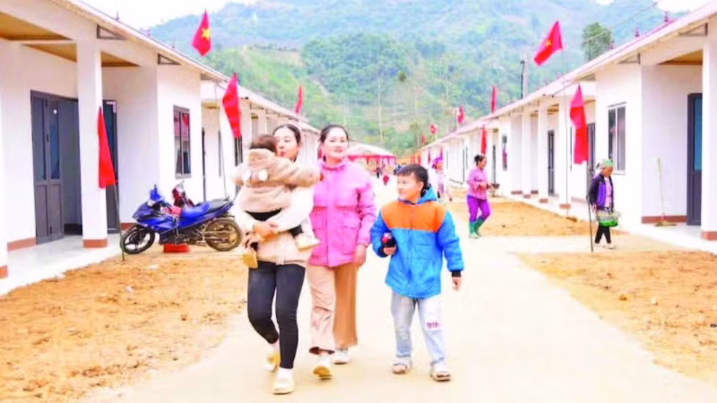 Một góc khu tái định cư cho đồng bào dân tộc H’Mông ở thôn Tà Han, xã Xuân Lạc, huyện Chợ Đồn, tỉnh Bắc Kạn. (Ảnh QUANG NHẤT)