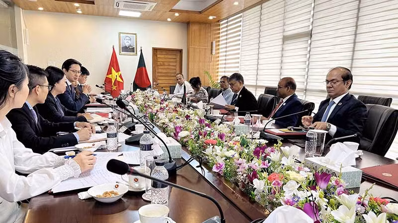 Tham khảo chính trị Việt Nam-Bangladesh tại thủ đô Dhaka. (Ảnh BỘ NGOẠI GIAO)