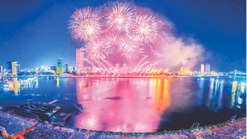 Lễ hội pháo hoa quốc tế Đà Nẵng 2025 mở ra cơ hội phát triển lâu dài, rộng mở cho tất cả các ngành dịch vụ, đầu tư của thành phố trong tương lai.