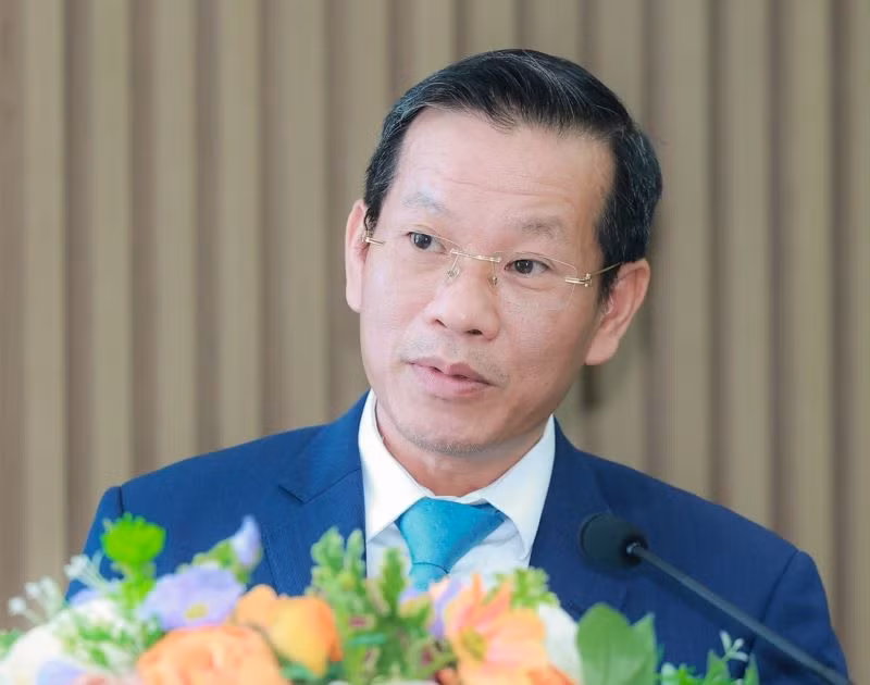Ông Đặng Anh Tuấn, Phó Tổng giám đốc Vietnam Airlines. Ông Đặng Anh Tuấn, Phó Tổng giám đốc Vietnam Airlines.