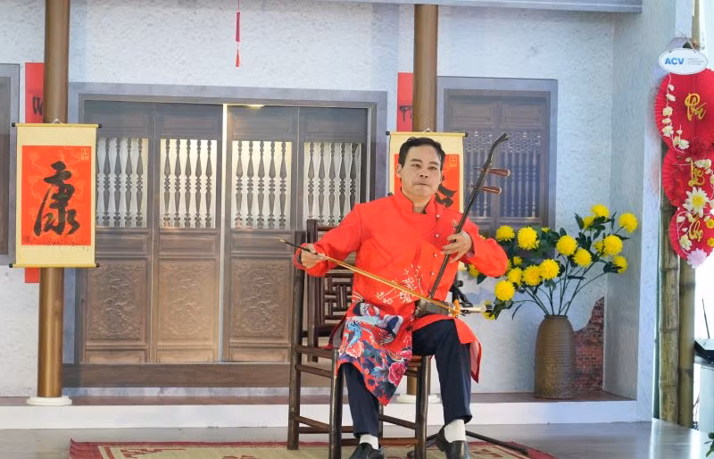 Không gian nghệ thuật đậm chất Tết Việt ngay tại cửa ngõ hàng không của Thủ đô.