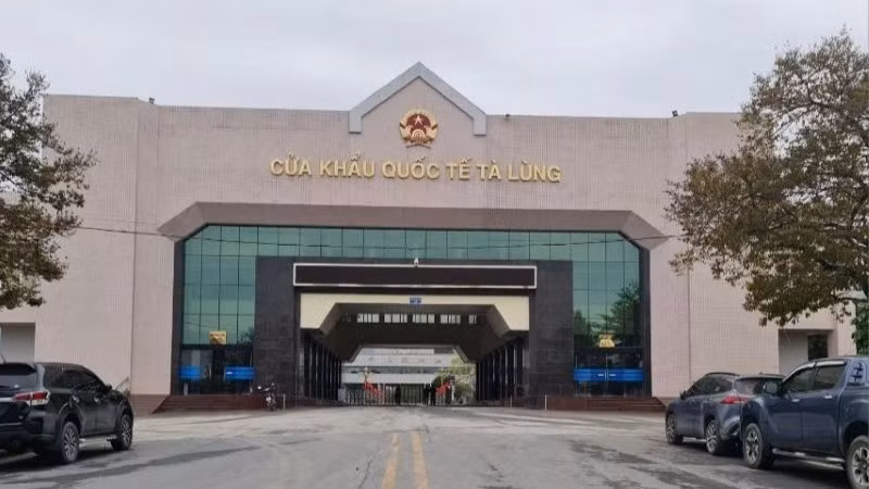 Cửa khẩu quốc tế Tà Lùng (Cao Bằng).