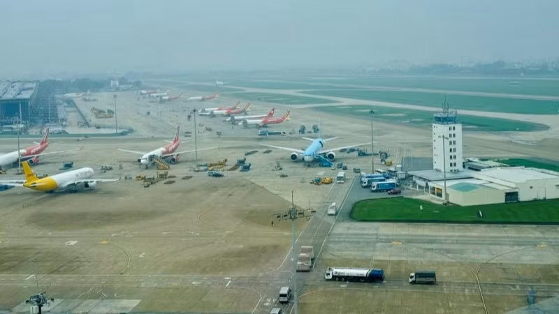 Các đơn vị tại Tân Sơn Nhất được yêu cầu triển khai biện pháp giảm thiểu những mối nguy xảy ra đối với hoạt động của các phương tiện, trang thiết bị trong khu bay.